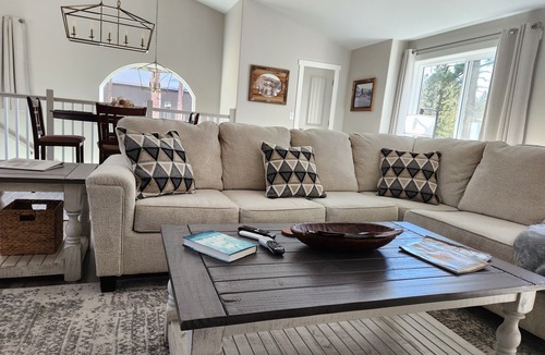 Woodland Park House | Beautiful retreat 2 miles from downtown Woodland Park - Sleeps 4