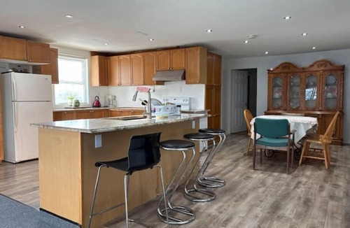 Trent Hills House | Beautiful Riverfront House
