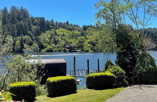 Lakeside House | Beautiful Road Access House with dock