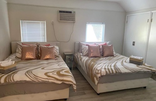 Flatbush House | Beautiful rooms available in a comfortable, and convenient location.