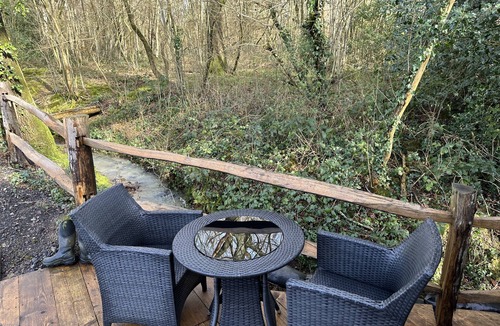 Dorking House | Beautiful Rural Barn - stunning interior