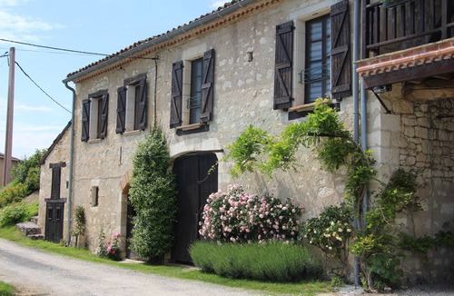 Le Verdier House | Beautiful rural gite with private 12m pool and gardens for relaxing holidays