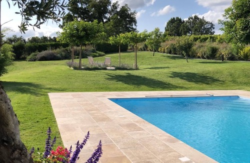 Le Verdier House | Beautiful rural gite with private 12m pool and gardens for relaxing holidays