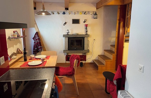 Tenero-Contra Cabin | Beautiful Rustico entrance Verzasca valley for 2 p. Quiet, central - no pets