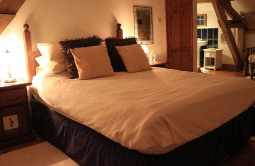 Lizant Other | Beautiful S Facing Farmhouse. Overlooks secluded/private pool + cover HEATING.
