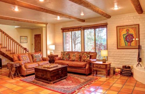 Northeast Santa Fe Apartment | Beautiful Santa Fe residence blocks from the plaza and close to ski basin