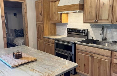 Tuskahoma Cabin | Beautiful Sardis Lake Views! AWD or 4x4 required to access.