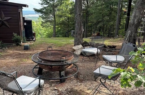 Tuskahoma Cabin | Beautiful Sardis Lake Views! AWD or 4x4 required to access.