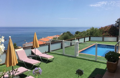 Llanca Villa | Beautiful seaside villa with heated private pool, 5-min walk from cove