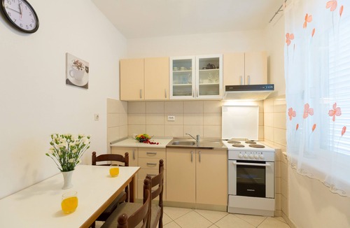 Cove Tri Zala (Zrnovo) Apartment | Beautiful seaview apartment near Korcula