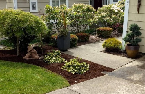 Rollingbay House | Beautiful, secure, private townhouse in Silverdale.