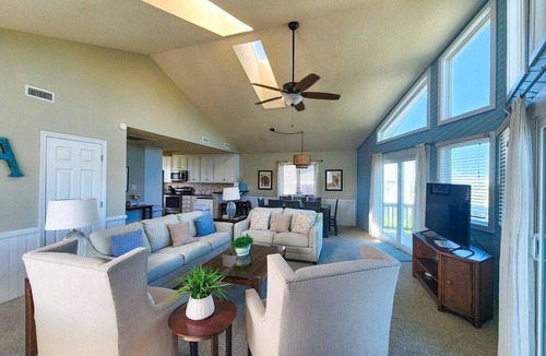 South Nags Head House | Beautiful Semi-of in S. Nags Head. Private Pool, Elevator, Pets OK, Great ocean views and short w.