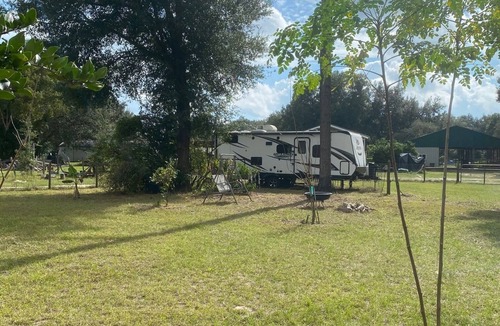 Eustis Apartment | Beautiful, Serene 1-bedroom studio with AC on 5 acre farm Eustis