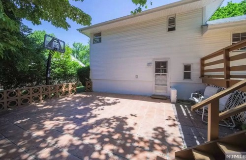 Cresskill House | Beautiful & Serene Home - Perfect Summer Getaway!