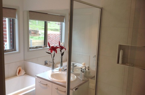 Mirboo North House | Beautiful setting in bushland