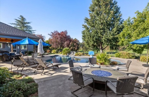 Medford House | Beautiful Setting w/Pool, Hot Tub & Golf Views!