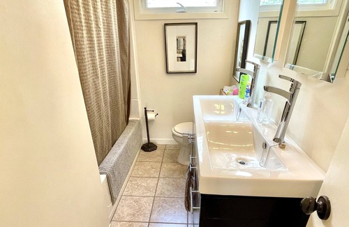 Shediac House | Beautiful Shediac Bay Home ACCOMMODATES 2 FAMILIES COMFORTABLY!