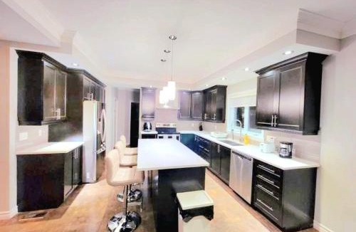 Rockland Apartment | Beautiful single House in Rockland,ON
