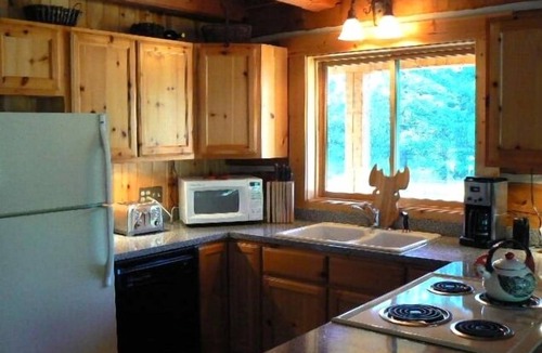 St. Regis Cabin | Beautiful Sloway Cabin by the Clark Fork River