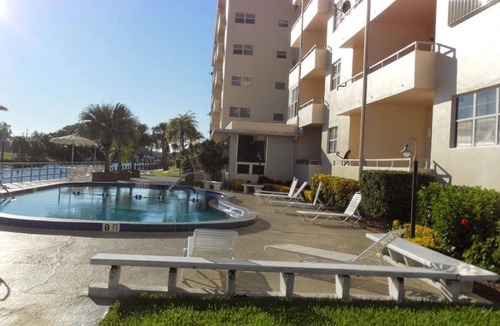 Caloosahatchee Condo | Beautiful South Facing Forth Floor Waterfront Condo.