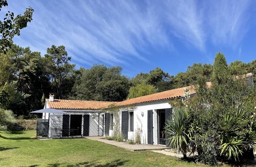 Rivedoux-Plage House | Beautiful spacious house on a large plot