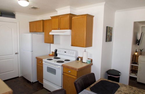 Monahans House | Beautiful, Spacious 3-bedroom w/Backyard!