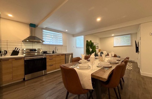 Longueuil Condo | Beautiful Spacious 4BR with Parking, Near Montreal