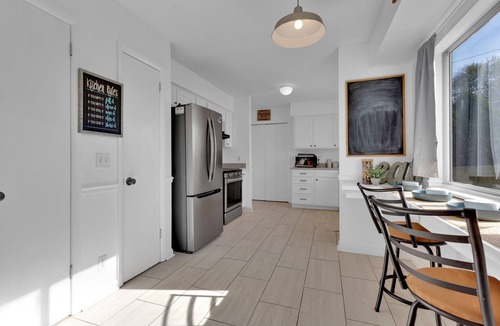Starboard House | Beautiful, Spacious, and Delightful Abode Ideal for Large Groups!