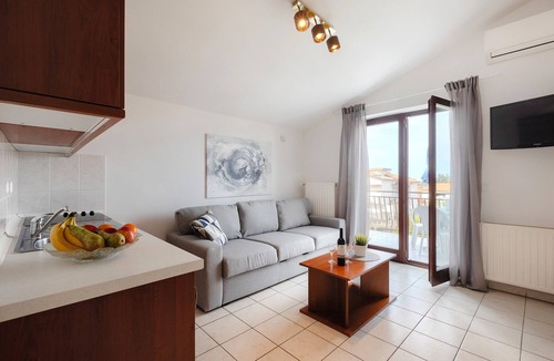Spadici Apartment | Beautiful spacious apartment (No. 3) with 2 bedrooms 300m from the beach