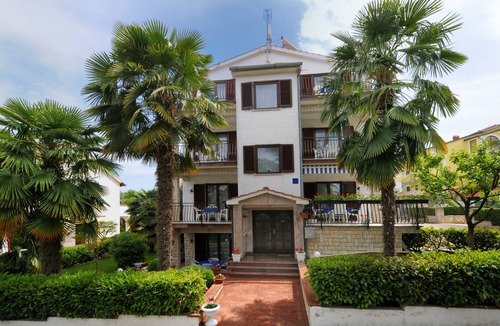 Spadici Apartment | Beautiful spacious apartment (No. 3) with 2 bedrooms 300m from the beach