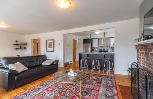 Bedford Apartment | Beautiful & Spacious Apt AC, Unit #1