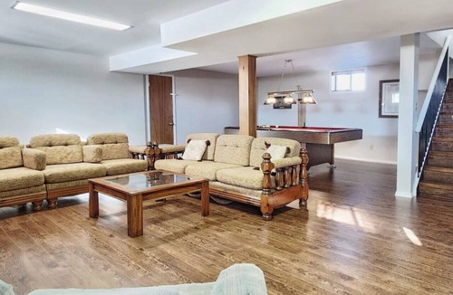 Clearview Township House | Beautiful spacious home in nice Collingwood
