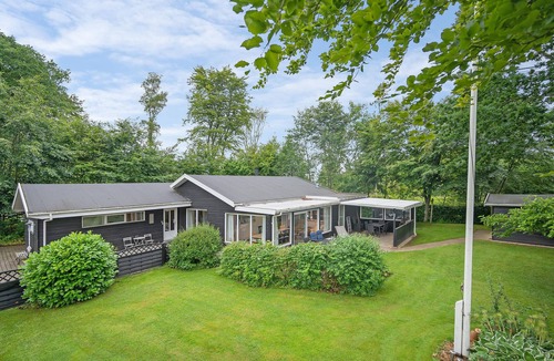 Odder House | Beautiful, spacious cottage near the charming Hou.