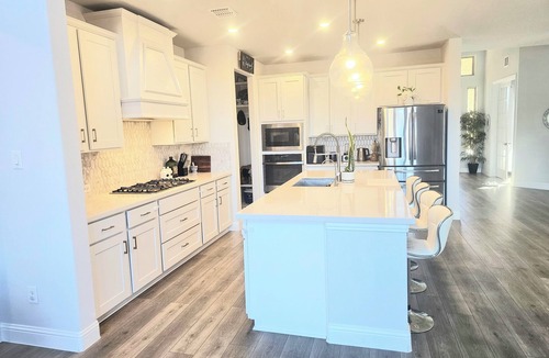 Northlake House | Beautiful Spacious Home for your special moments