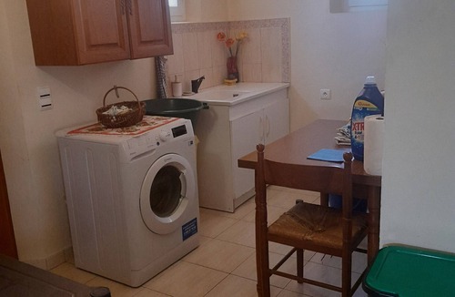 Molleges House | Beautiful spacious house, comfortable, quiet. while being close to shops