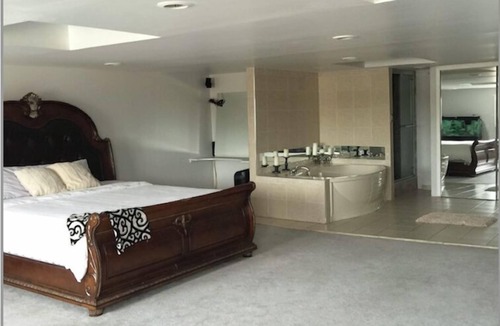 Mill Basin Condo | Beautiful Spacious Master BedRoom