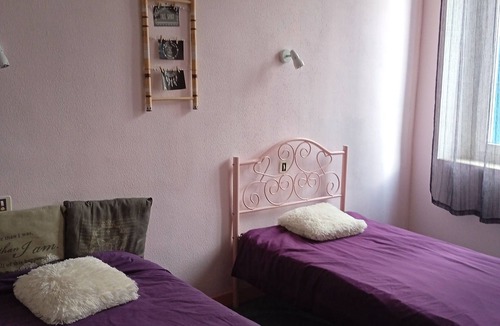 Lavelanet Bed & Breakfast | Beautiful, spacious room in a homestay