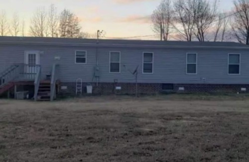 Brownsville House | Beautiful, spacious, home perfect for a quiet getaway & all your comfort needs.