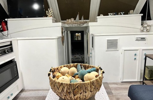 Marathon Boat Rental | BEAUTIFUL STAY ON THE WATER