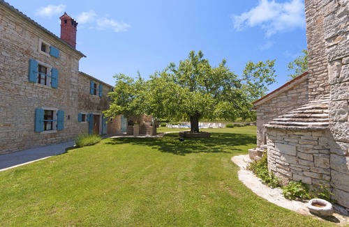 Foli Villa | Beautiful stone villa , spacious garden, fenced, large pool