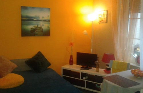 Luxeuil-les-Bains Apartment | Beautiful studio for spa guests