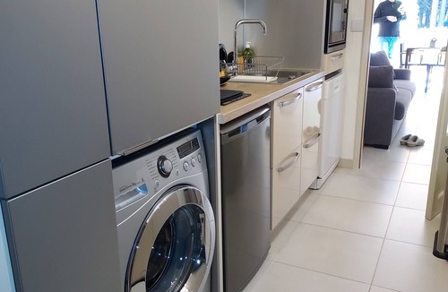 La Grande-Motte Apartment | Beautiful studio with all comforts - air conditioning - parking - swimming pool - not overlooked