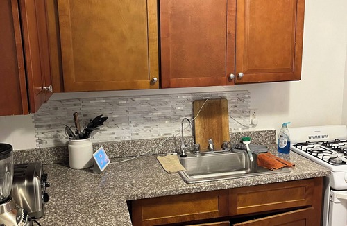 Spuyten Duyvil Apartment | Beautiful studio apartment with a nice balcony