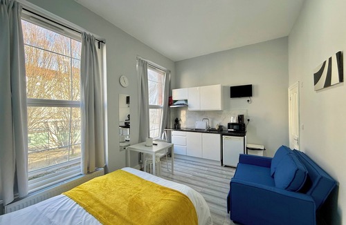 Euston Apartment | Beautiful studio apart