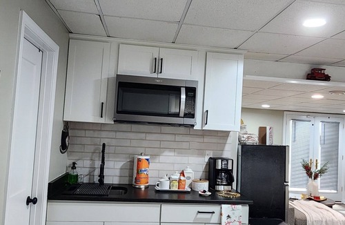 Acworth House | Beautiful studio, cozy and quiet.