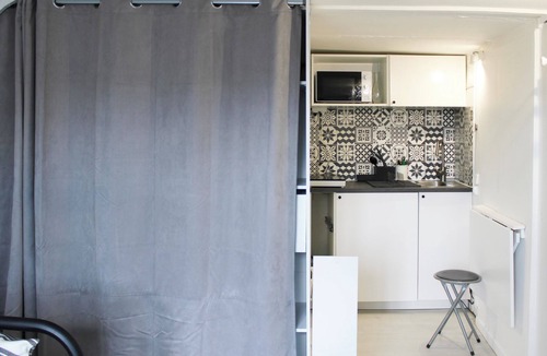 Notre-Dame Apartment | Beautiful studio for 2 in Versailles