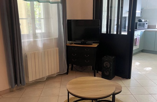 Volx Apartment | Beautiful studio