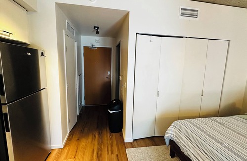 First Hill Apartment | Beautiful Studio in Downtown Seattle