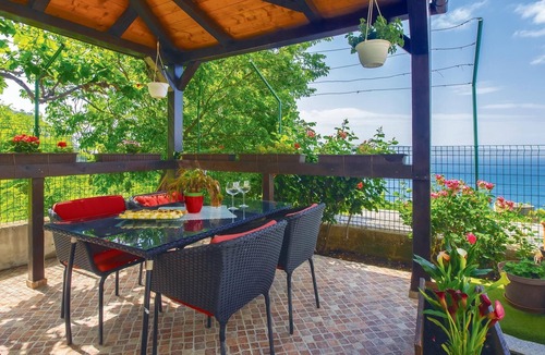 Borak Apartment | Beautiful studio in Omis with WiFi