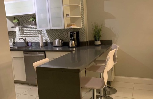 South Beach Apartment | Beautiful Studio on the Beach at The Decoplage